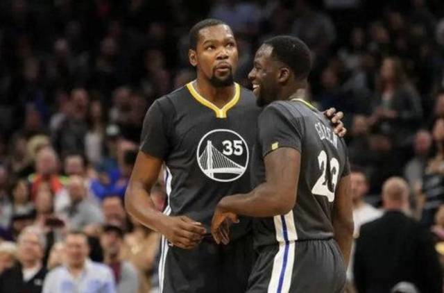 胜同曦更衣 胜同曦更衣