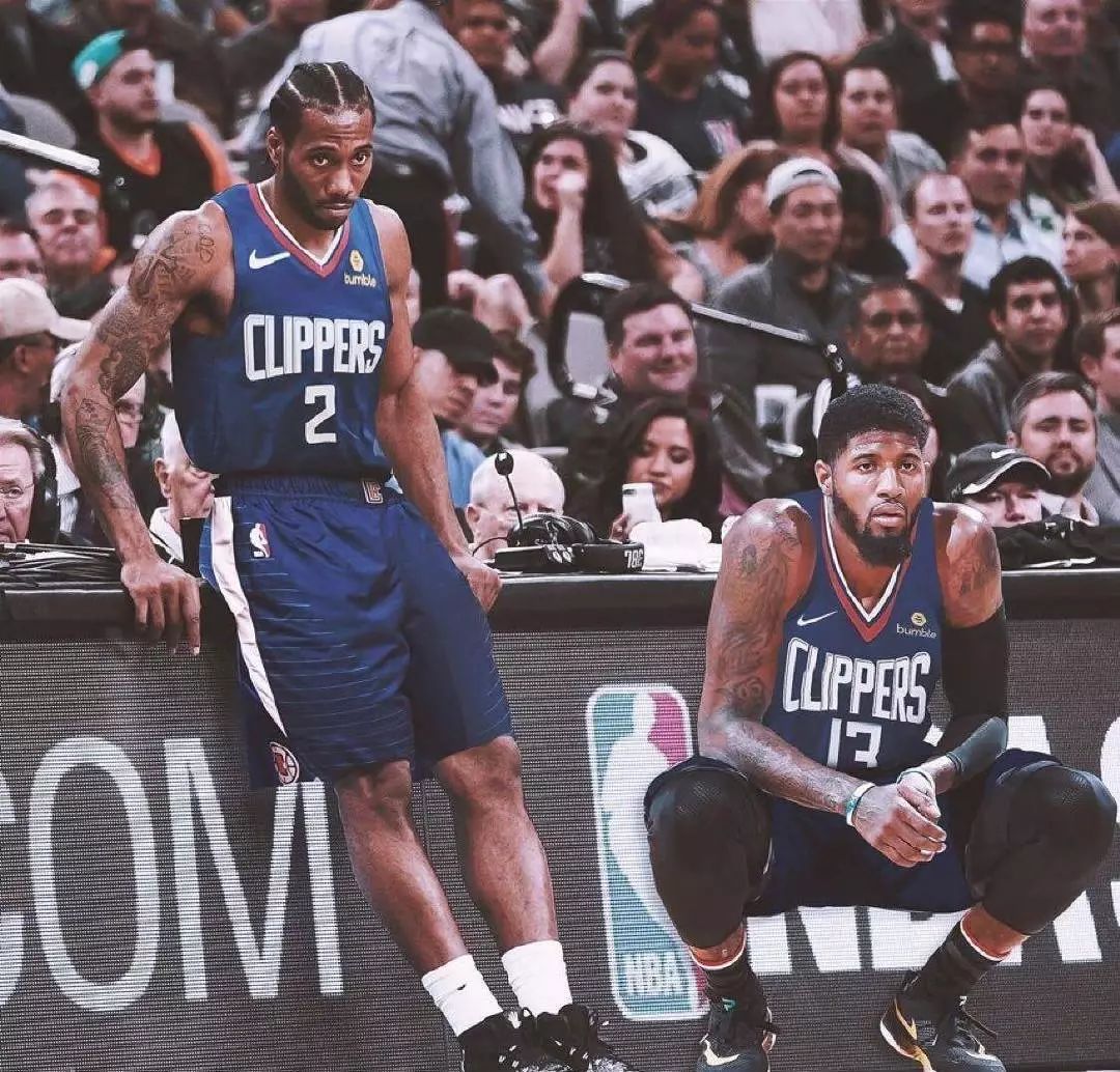 不勒斯锋霸 不勒斯锋霸